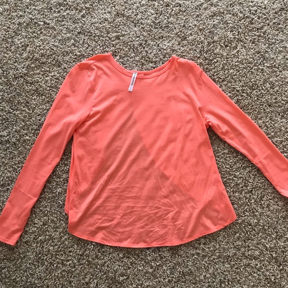 Fabletics top - Picture 1 of 4